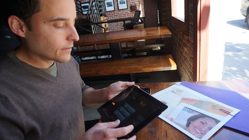 Thomas Frey Futurist Speaker Tim Tuttle playing with MindMeld