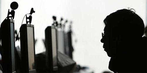 Thomas Frey Futurist Speaker transitioning from hardened criminals to young hackers