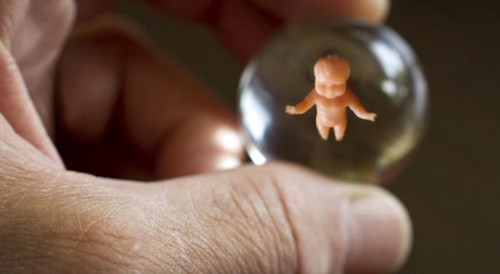 Thomas Frey Futurist Speaker Is a childbearing robot really such a farfetched idea