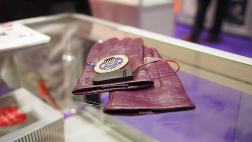 Thomas Frey Futurist Speaker Heated gloves with biosensors